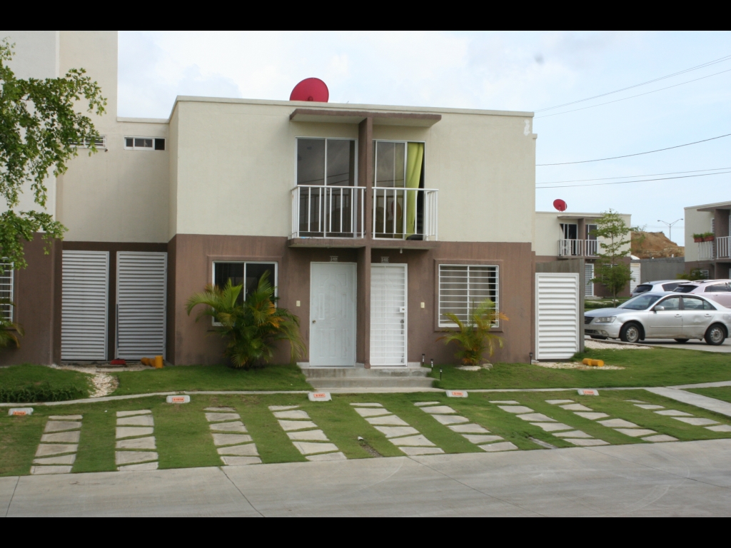 CASA EN ALQUILER EN AV JACOBO MAJLUTA